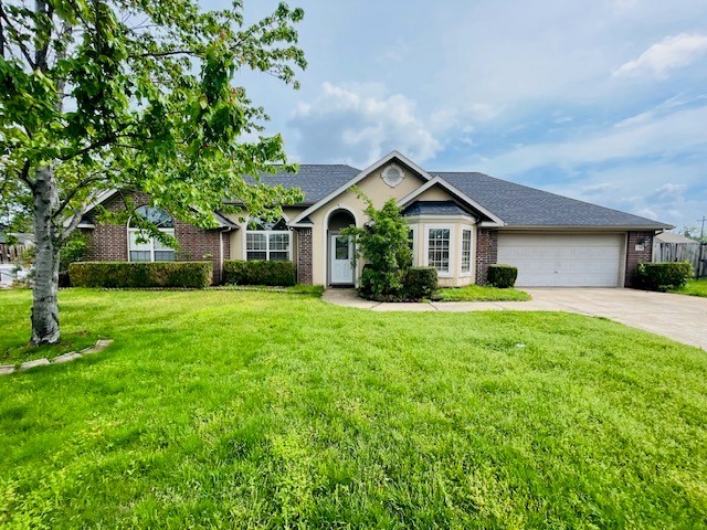 Great family home or rental potential, needs some TLC , mostly cosmetic. Large 4 bedroom home sits on a huge .55 acre lot. Lots of room for children and pets to play. Conveniently located close to schools. shopping centers, parks, established neighborhood. Just minutes to l-49.