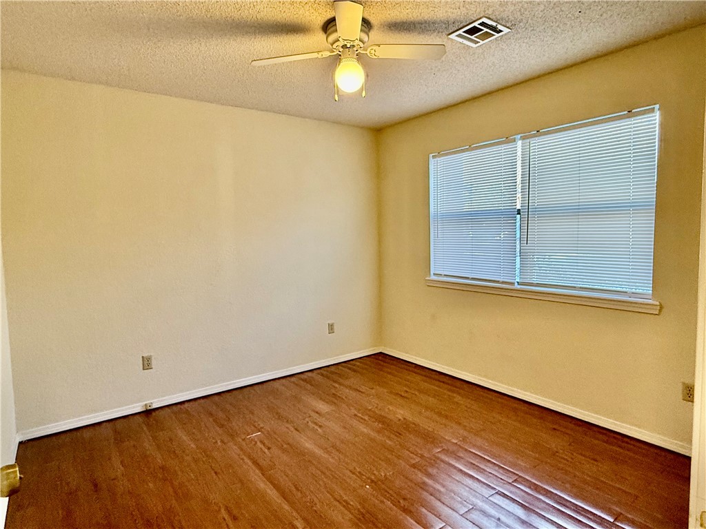 Metfield Courts Bvv - Residential Lease