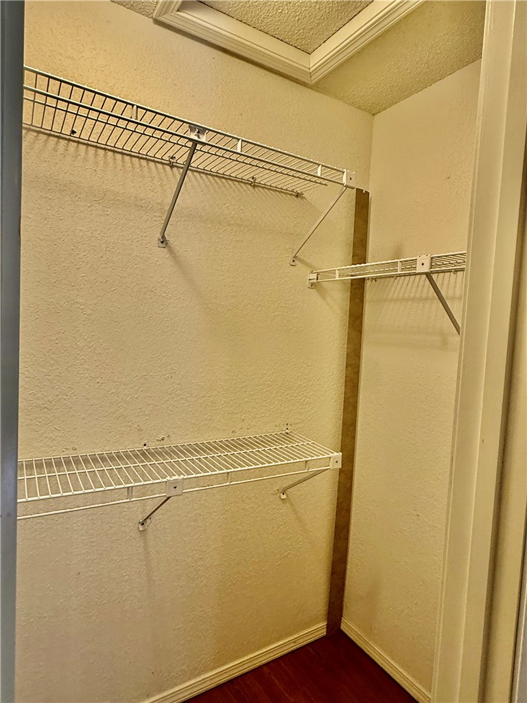 Metfield Courts Bvv - Residential Lease