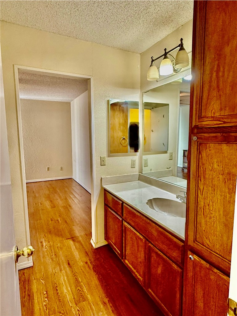 Metfield Courts Bvv - Residential Lease