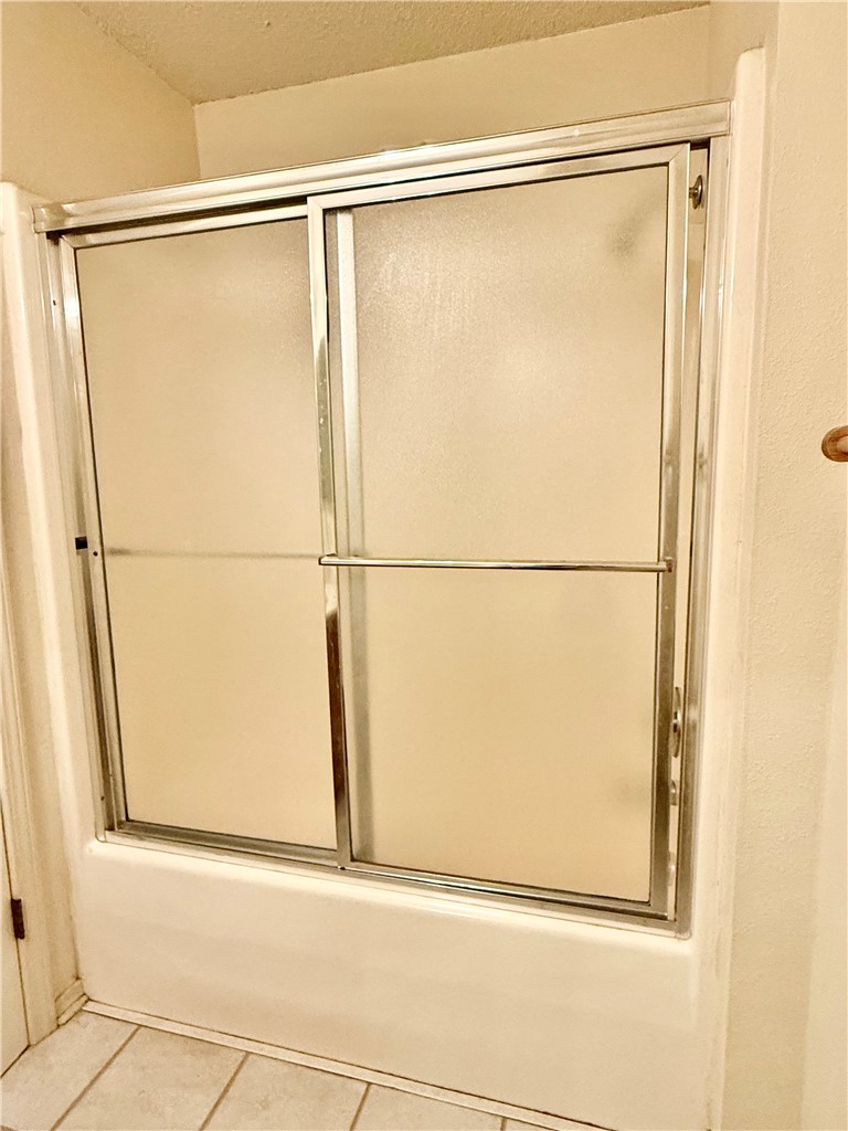 Metfield Courts Bvv - Residential Lease