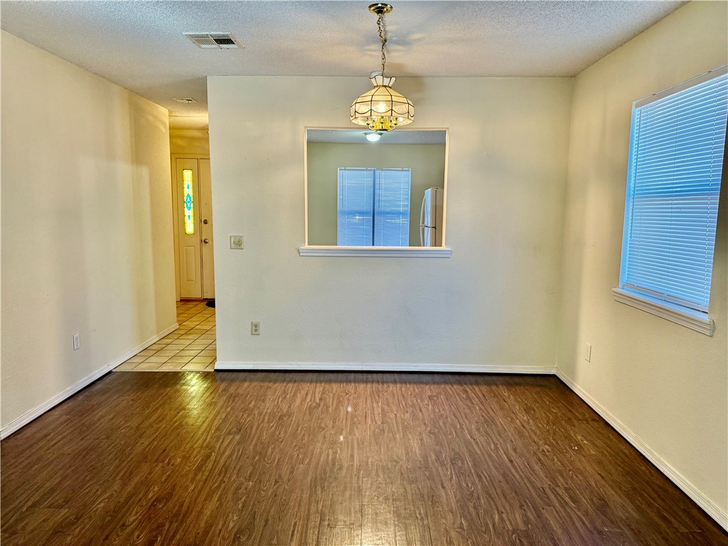 Metfield Courts Bvv - Residential Lease