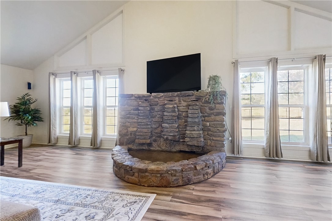 09-20-34-RURAL - Residential