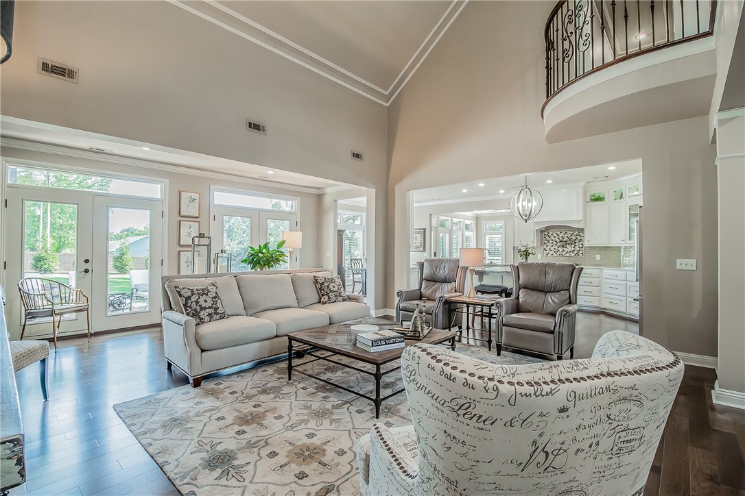 Acres Escondidos Rogers - Residential