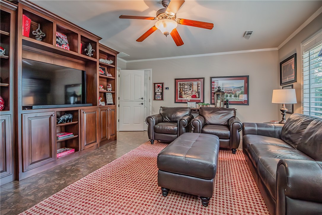 Acres Escondidos Rogers - Residential