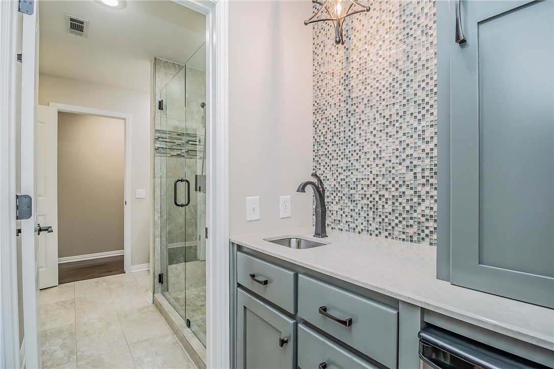 Acres Escondidos Rogers - Residential