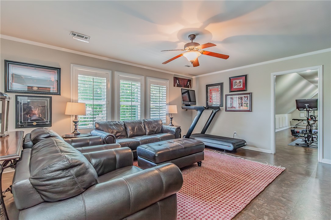 Acres Escondidos Rogers - Residential