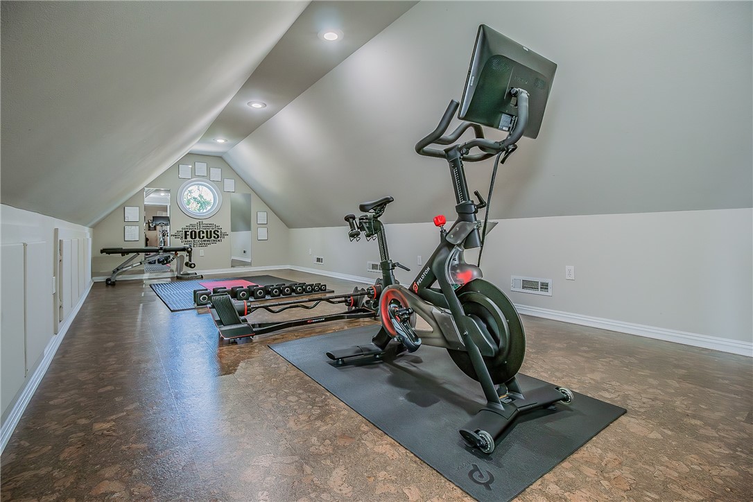 Acres Escondidos Rogers - Residential