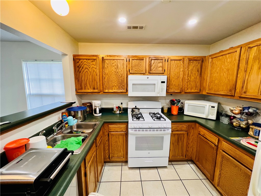 Oakwoods Sub Ph I - Residential