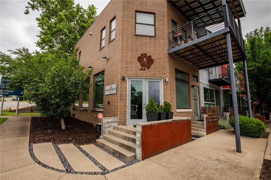 This beautiful office for sale is located at a perfect location. 760sqft of updated space features plenty of natural lighting and an ample amount of parking. Only .8 miles from the University of Arkansas and .6 miles from Dickson St. Make your new office feel like a second home right in the heart of beautiful Fayetteville. Zoned CI = commercial improvement). Parcel# 765-29475-100. Don't miss this unique opportunity to invest in a prime space that will only appreciate in the years to come. Call to book your private showing today!