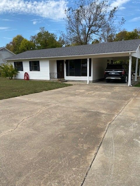 803 4th Avenue Gravette AR 72736