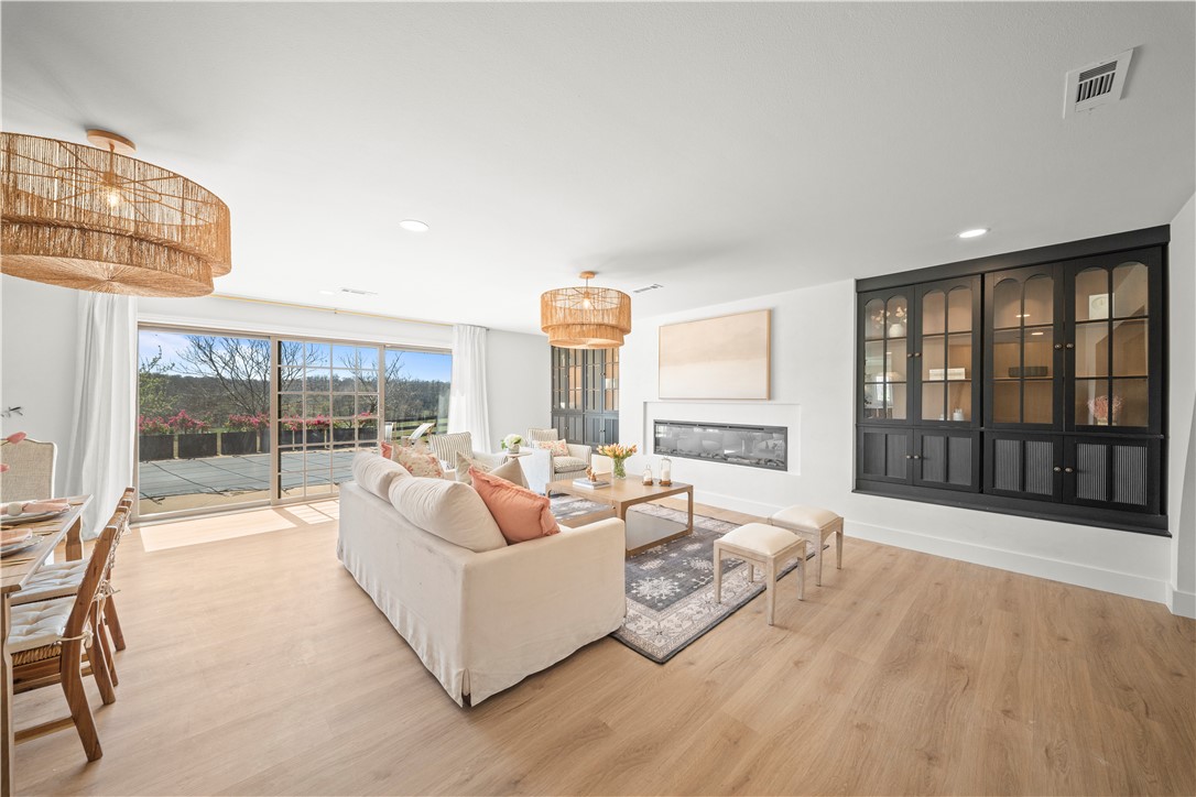507 - 627 Reed Valley