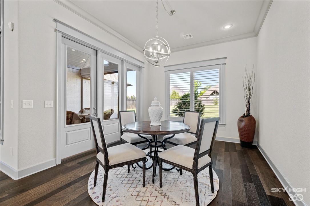 Oak Tree - Residential