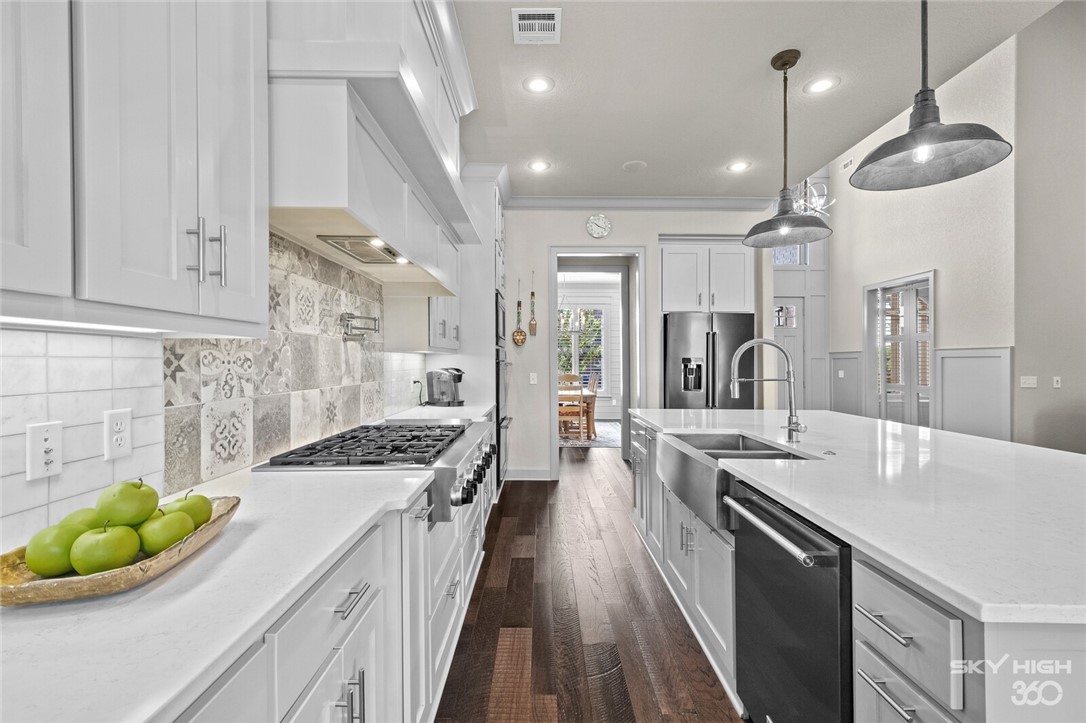 Oak Tree - Residential