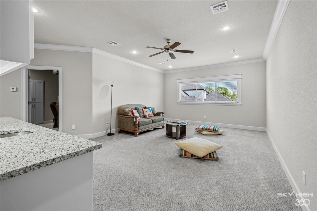 Oak Tree - Residential