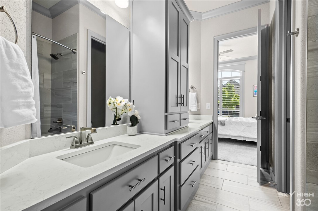 Oak Tree - Residential