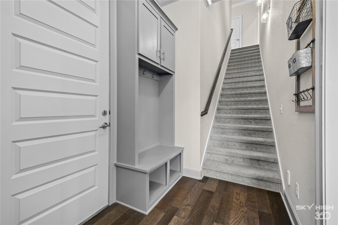 Oak Tree - Residential