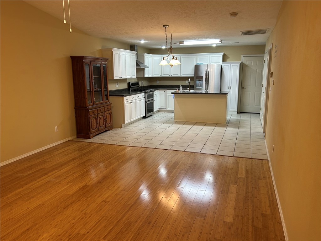 Cimarron Village Ph Ii - Residential