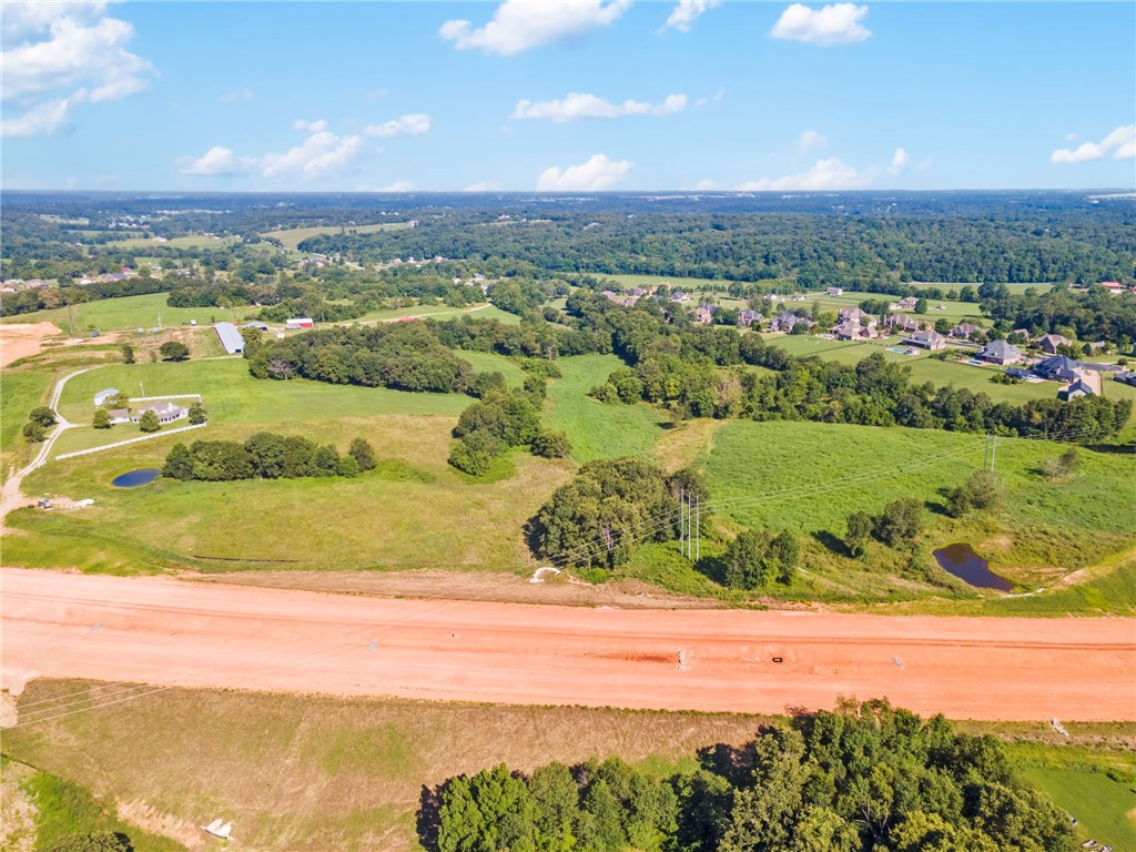 Tontitown Outlots 2000 Annex - Land