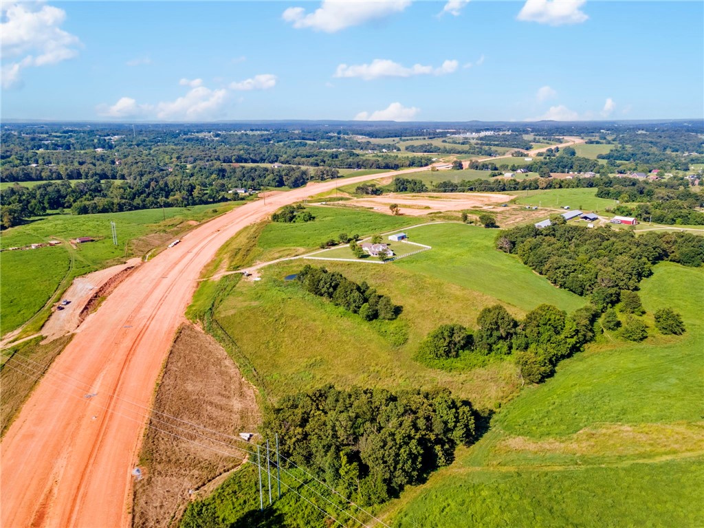 Tontitown Outlots 2000 Annex - Land