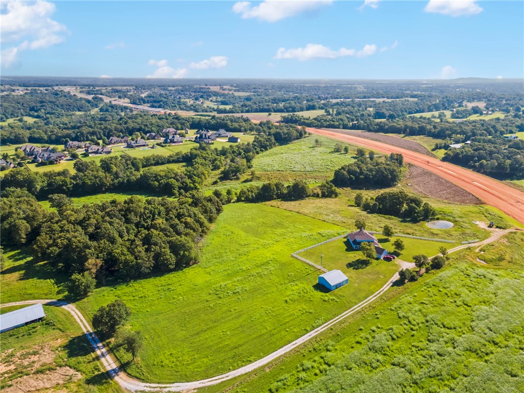 Tontitown Outlots 2000 Annex - Land