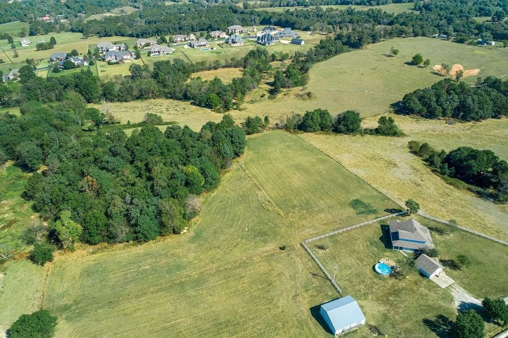Tontitown Outlots 2000 Annex - Land