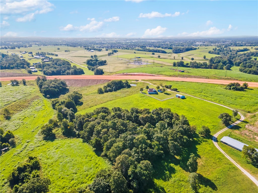 Tontitown Outlots 2000 Annex - Land