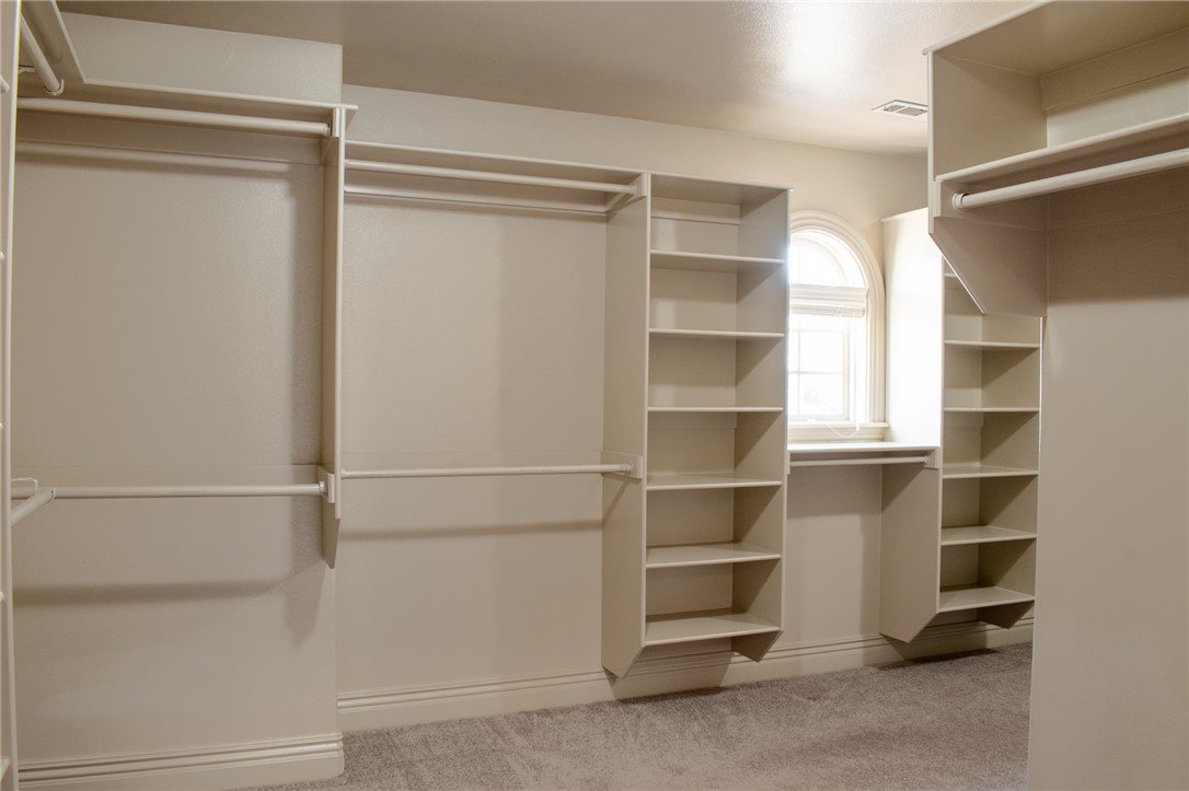 Pinnacle Gardens Sub Rogers - Residential Lease