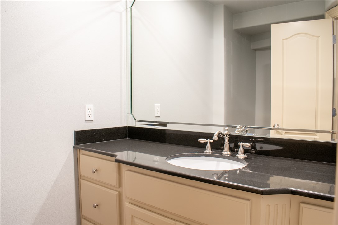 Pinnacle Gardens Sub Rogers - Residential Lease