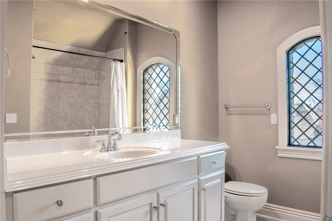 Pinnacle Gardens Sub Rogers - Residential Lease