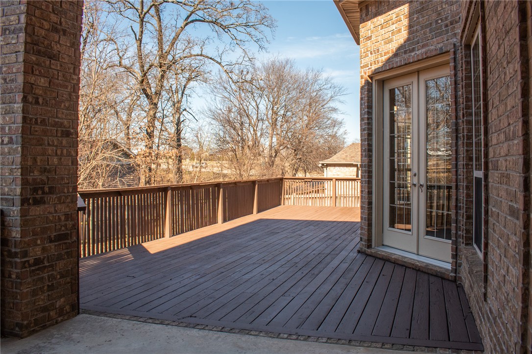 Pinnacle Gardens Sub Rogers - Residential Lease
