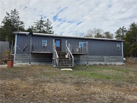 Photo of 23761 Stonington Road, Omaha, AR 72662 (MLS # 1327974)