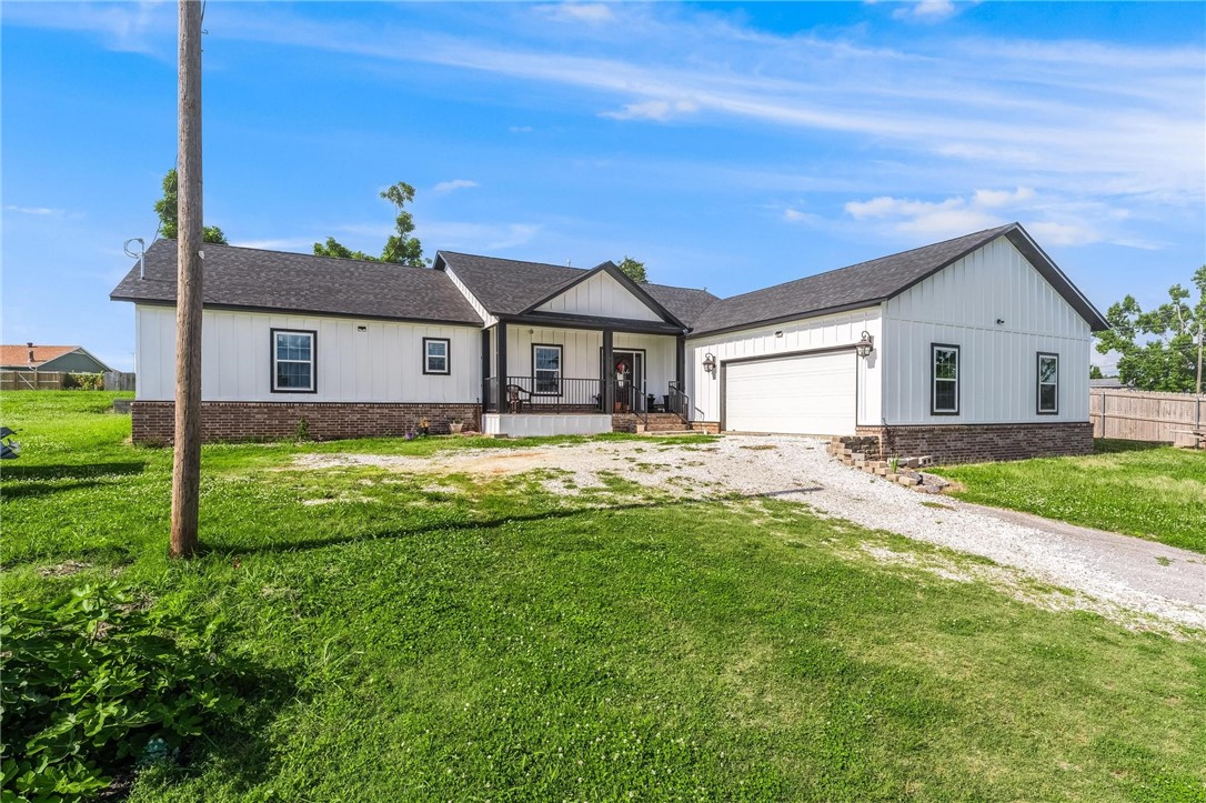 Discover this rare 2.99-acre property in the heart of Rogers, offering incredible opportunity for homeowners, investors, or developers. At the center of the land sits a beautiful, newly built 4-bedroom, 3-bath home featuring modern finishes, an open layout, and thoughtful design ā perfect for comfortable living with room to grow.
The expansive acreage provides ample space for future expansion or potential development, making it a smart investment in one of the fastest-growing areas of Northwest Arkansas. Whether you're seeking a private retreat or a property with long-term upside, this one checks all the boxes.
Prime location, brand-new home, nearly 3 acres of possibility ā donāt miss this unique opportunity.