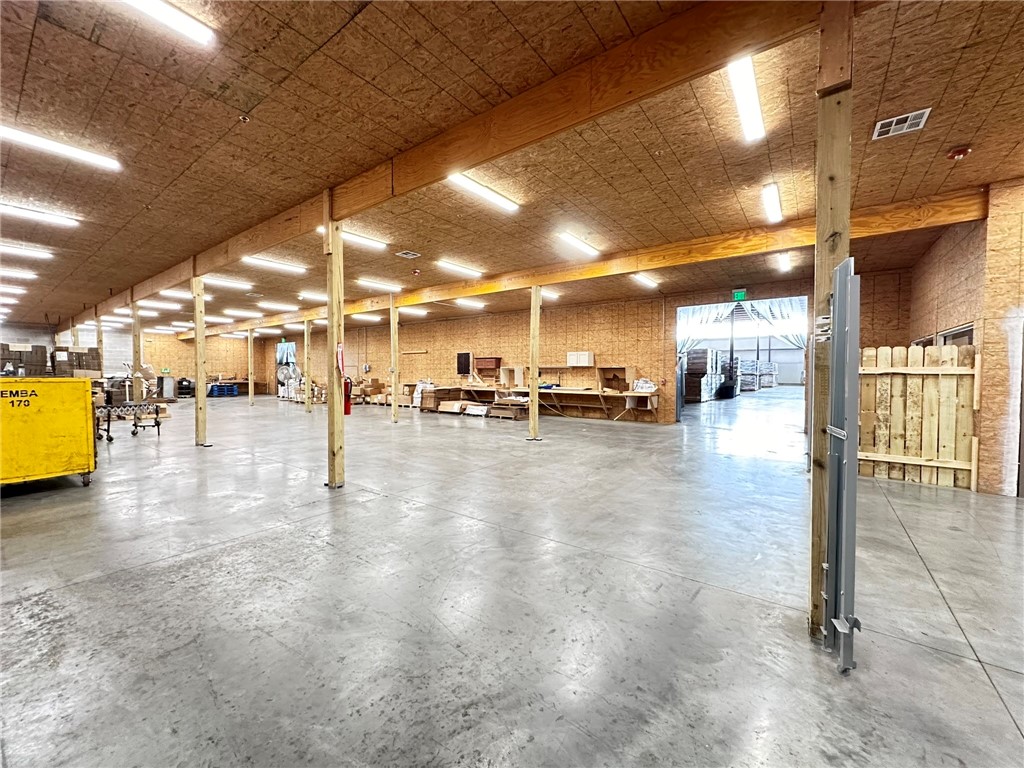 Lowell Indust Park Lowell - Commercial Lease