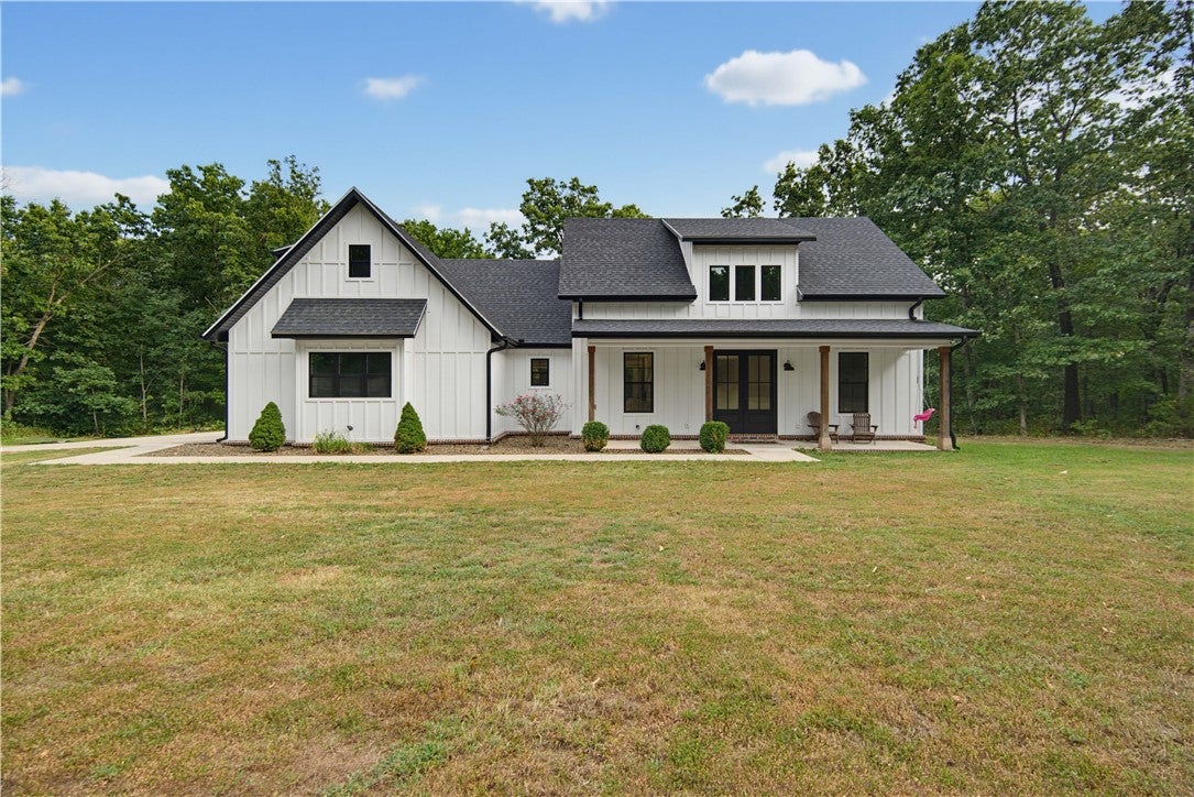 15747 Goldfinch Road