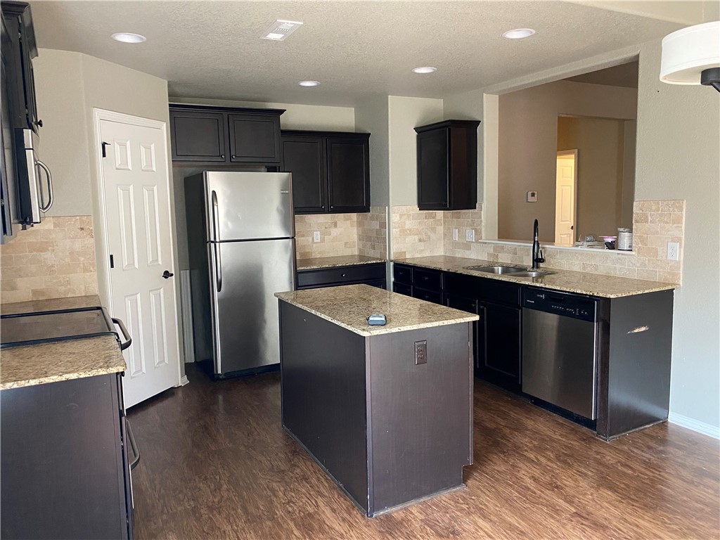 Timber Tails - Residential Lease