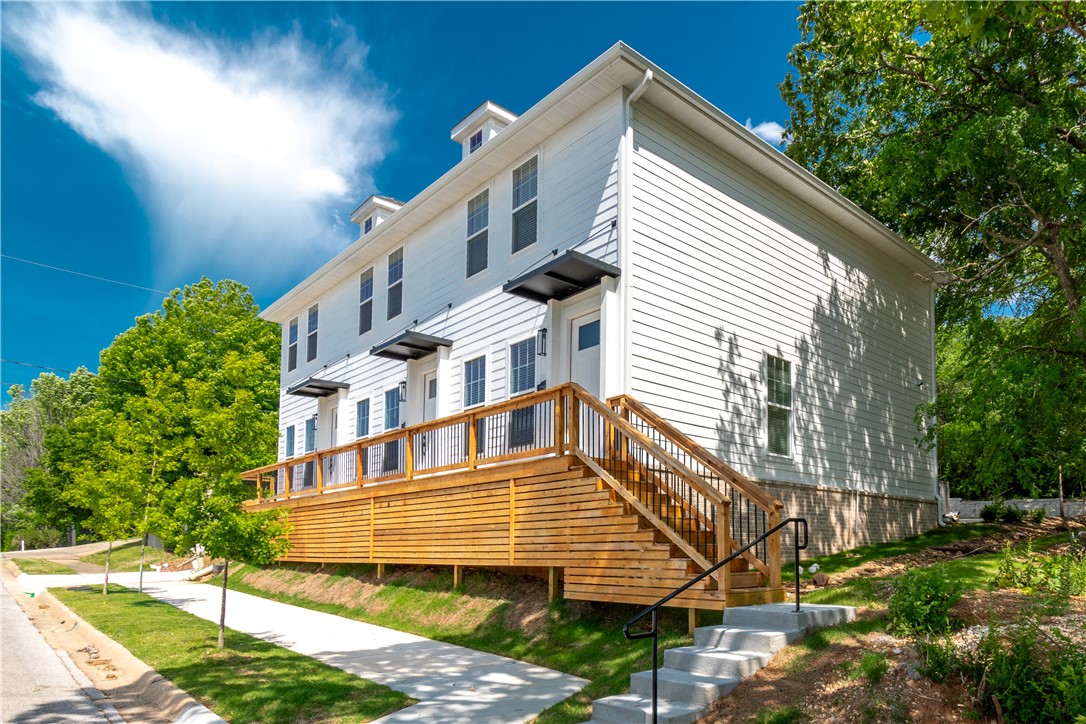 17-16-30 Fayetteville Outlots - Residential