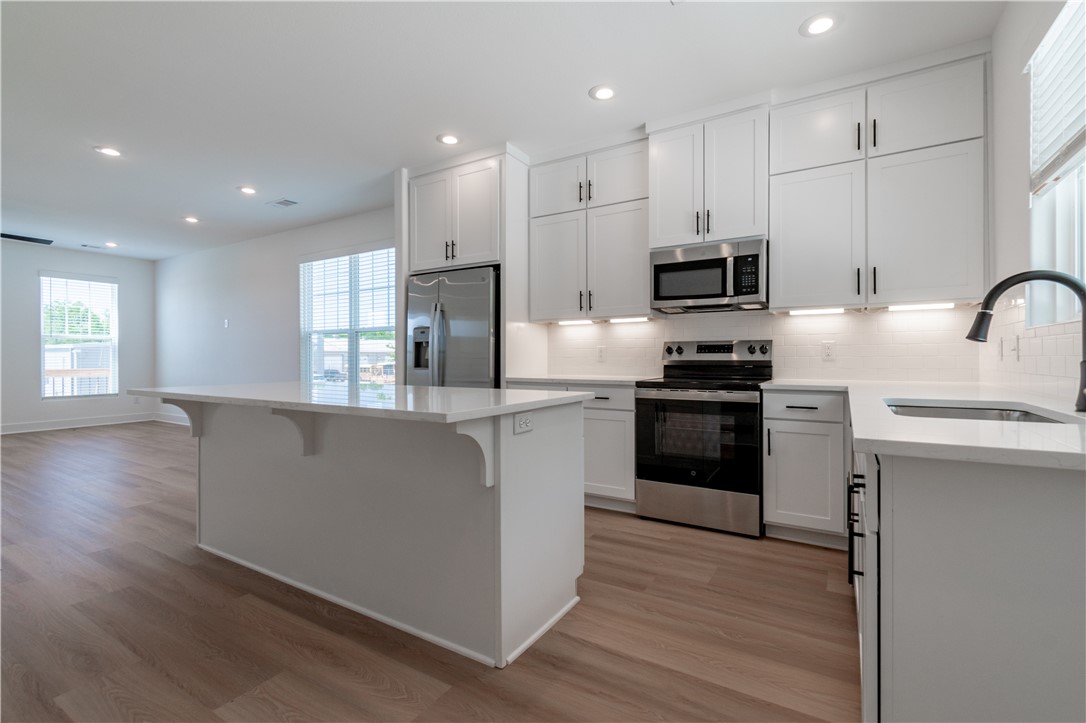 17-16-30 Fayetteville Outlots - Residential