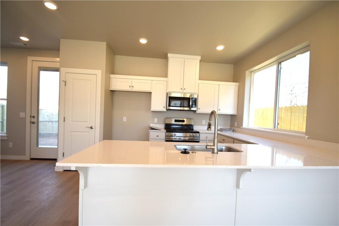 POIGAI ESTATES - Residential Lease