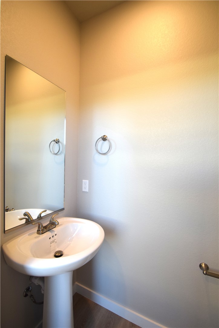 POIGAI ESTATES - Residential Lease