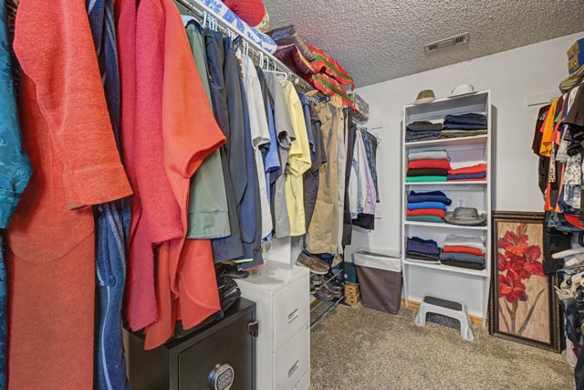 Country Club Estates - Residential