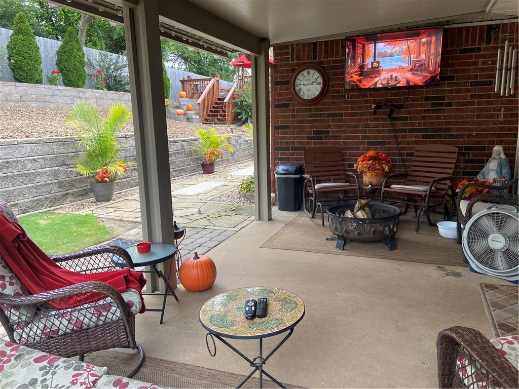 Country Club Estates - Residential