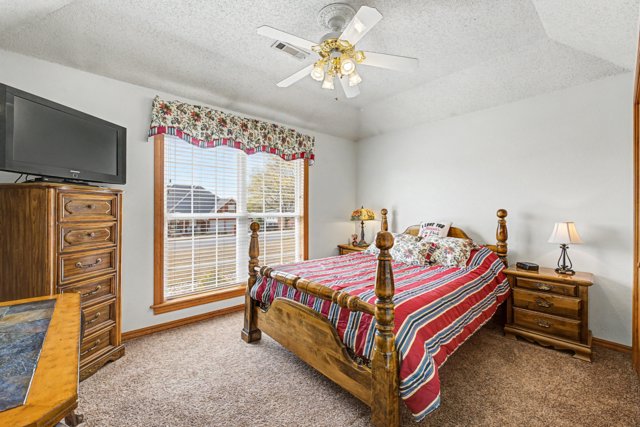 Country Club Estates - Residential