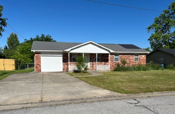 Investment Property .... 8th Street Market! Very close to Thaden School, Walmart Campus, Momentary, Trails, Restaurants, and much new development. The value is in the lot/location (.24 acre). Sold as-is.