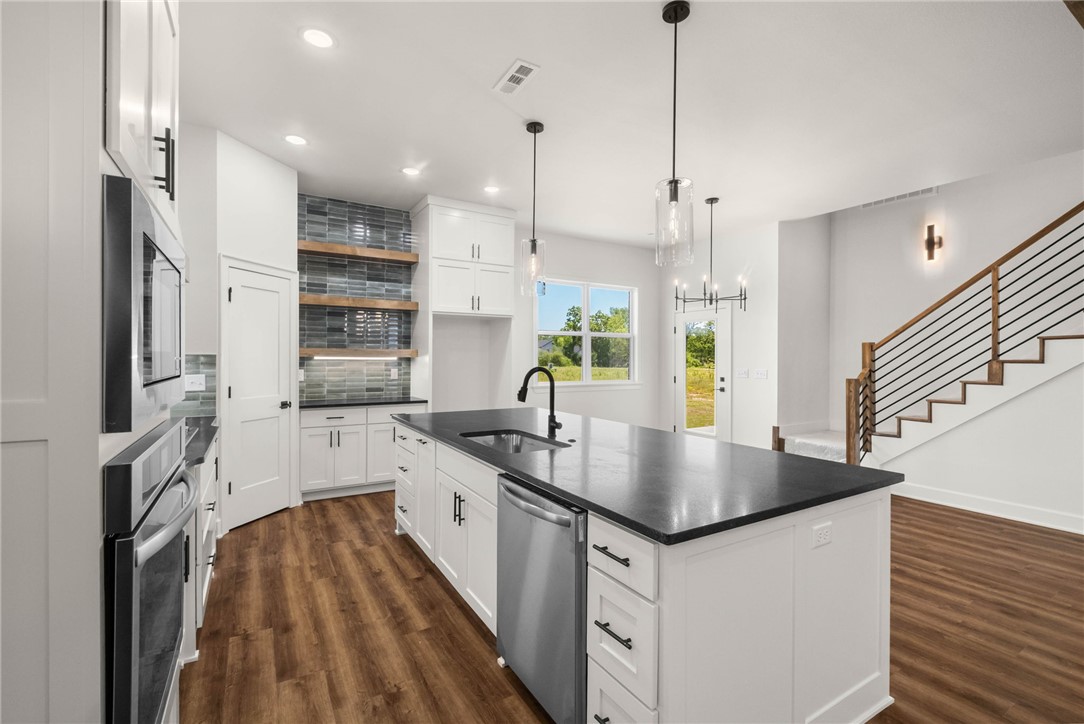 Silver Leaf Estates Ph I Centerton - Residential