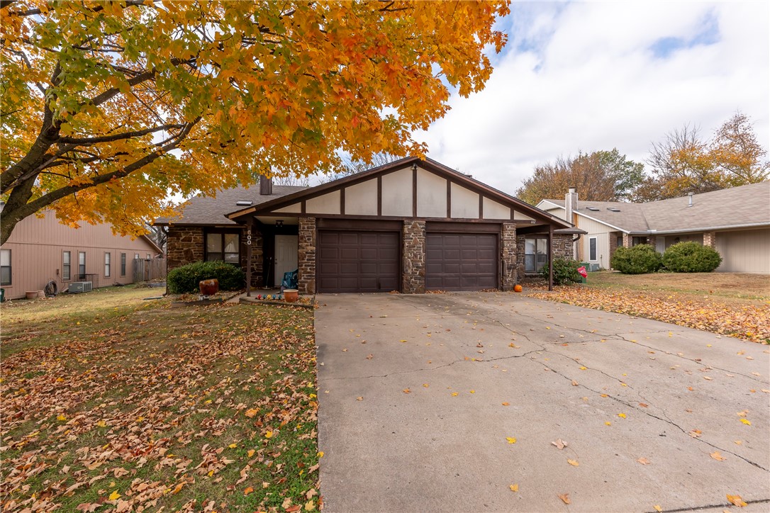 Sundance Acres Ph 4 Rogers - Residential Income