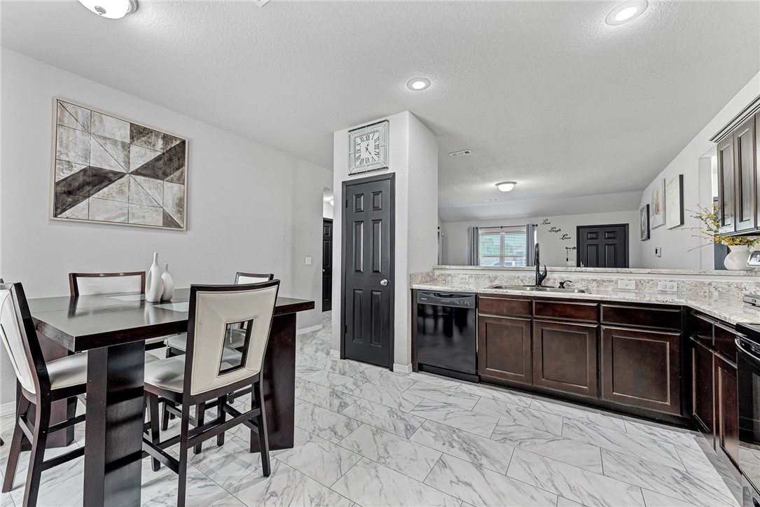 Silver Meadows - Residential