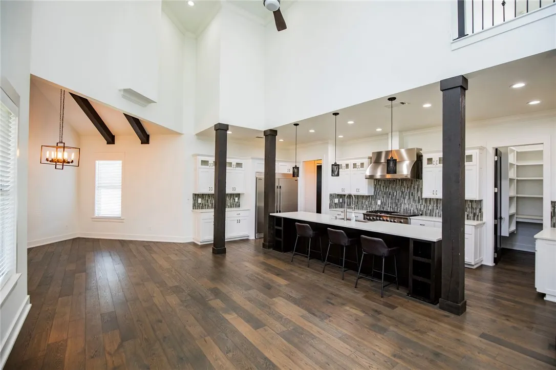 Rogers, Arkansas 72758, United States, 4 Bedrooms Bedrooms, ,5 BathroomsBathrooms,Residential,Active,220496