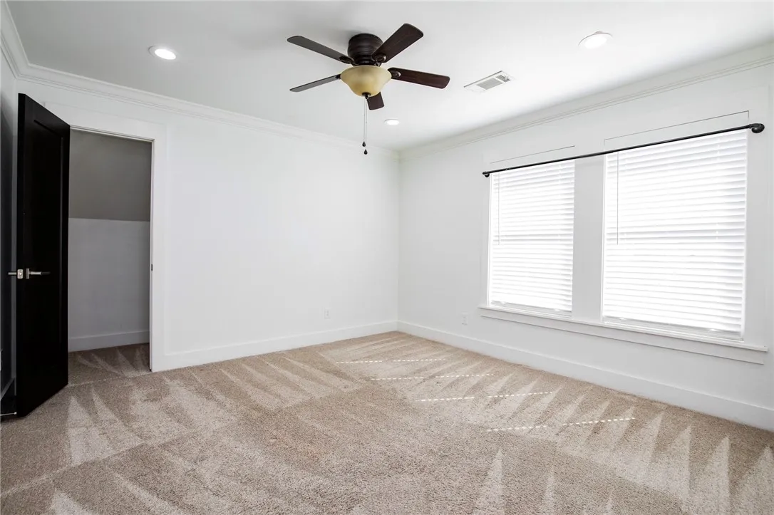 Rogers, Arkansas 72758, United States, 4 Bedrooms Bedrooms, ,5 BathroomsBathrooms,Residential,Active,220496