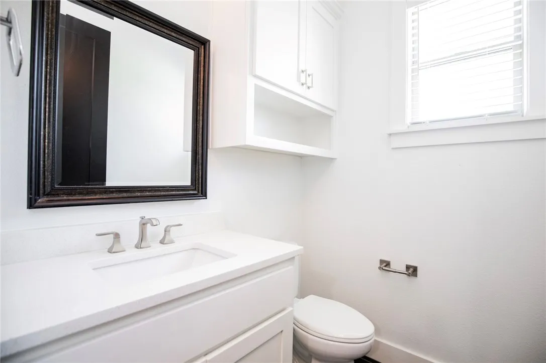 Rogers, Arkansas 72758, United States, 4 Bedrooms Bedrooms, ,5 BathroomsBathrooms,Residential,Active,220496